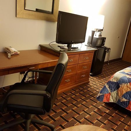 Le Mars Inn And Suites Экстерьер фото